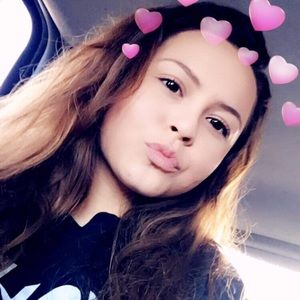 Meet your Posher, Clara